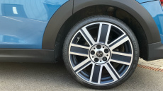 MINI Hatchback 1.5 Cooper Exclusive Premium Plus 5dr Auto Petrol Hatchback